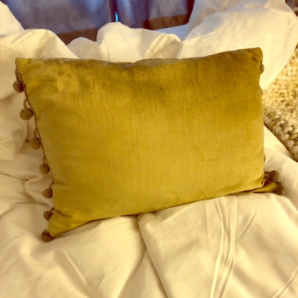 Gold velvet pillow